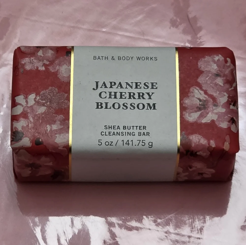 Bath Body Works Japanese Cherry Blossom Shea Butter Cleansing Bar Soap NEW RARE